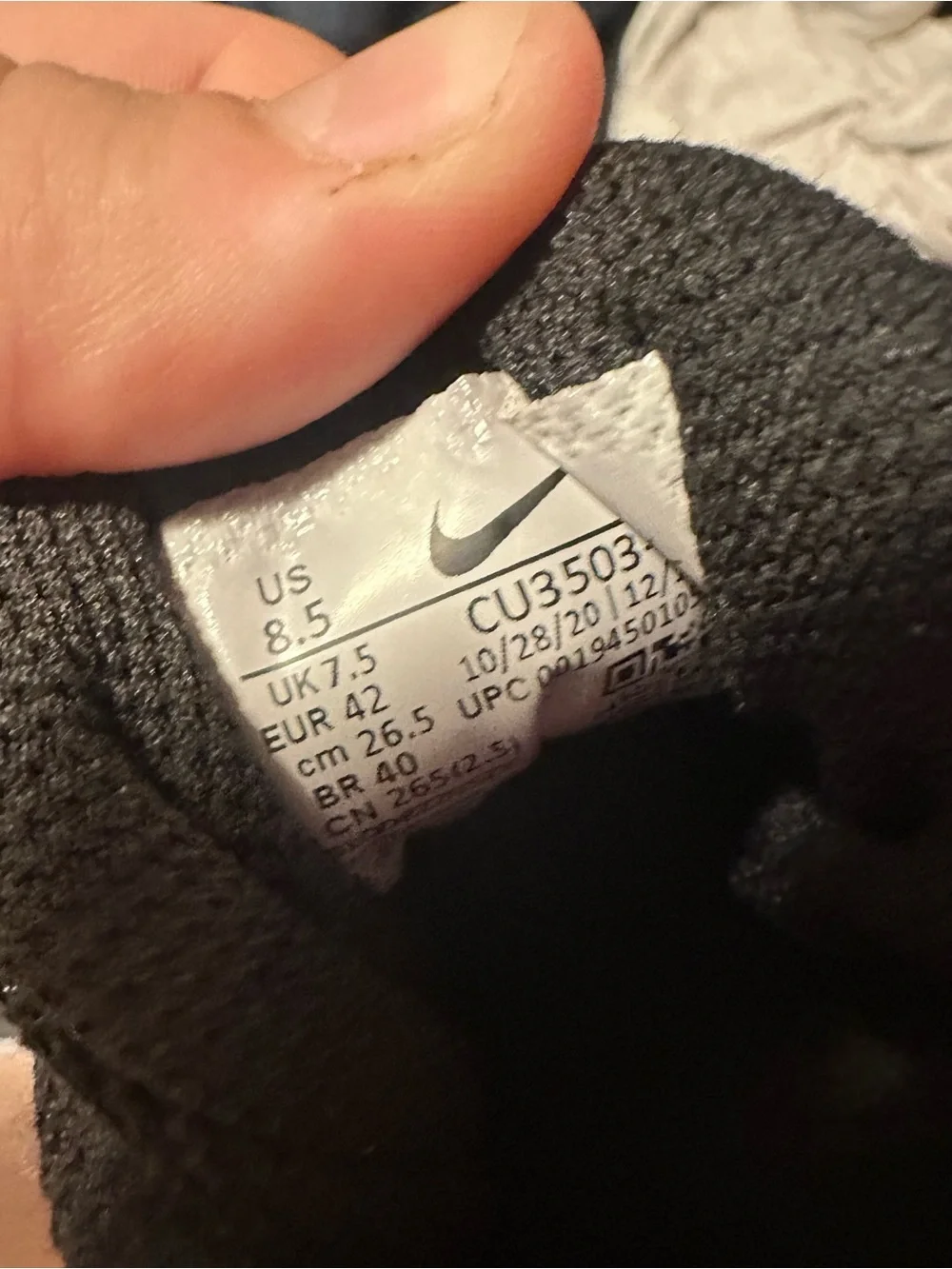 Women’s basketball shoes